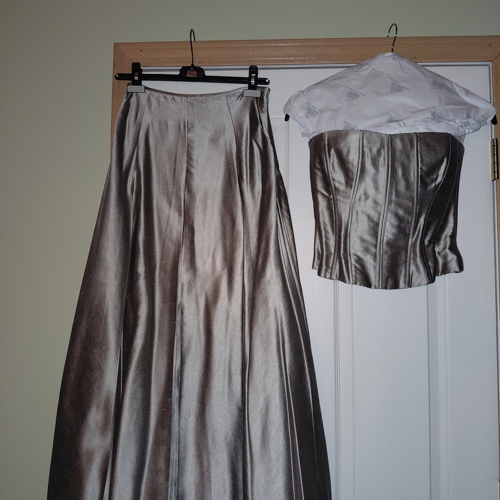 SUMMER Sale ....Strapless Metallic Gold Evening Gown - Picture 2 of 5